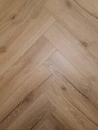 Lignum Core Ranch Oak Herringbone