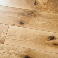 18x125mm UV Lacquered Solid Oak Flooring